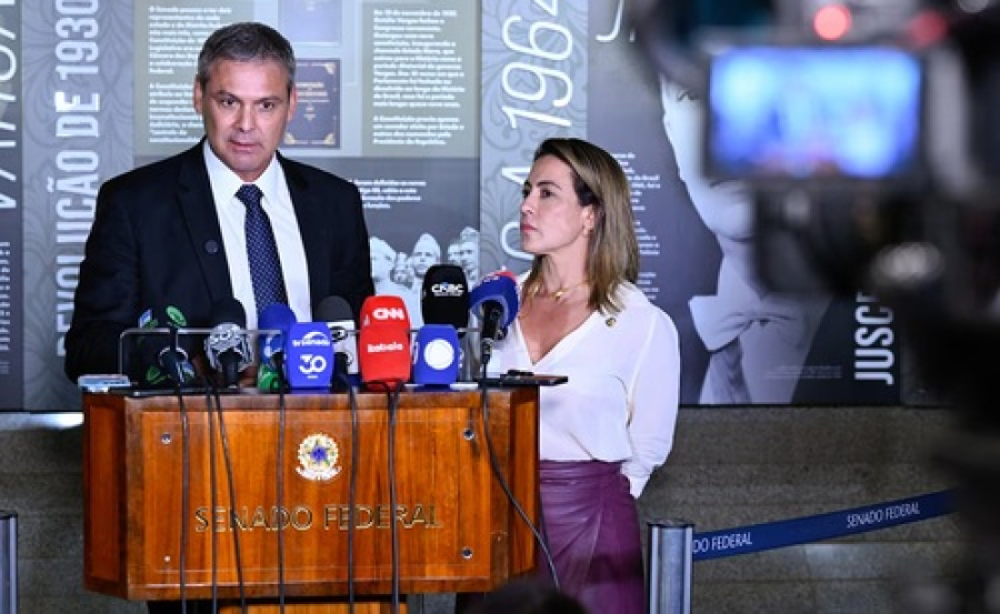 Políticos acusam Alfredo Gaspar de estupro.