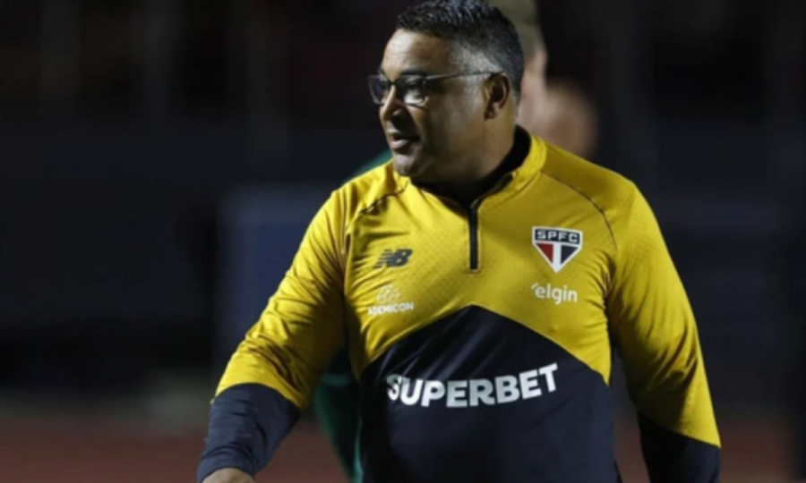 São Paulo demite Roger Machado.