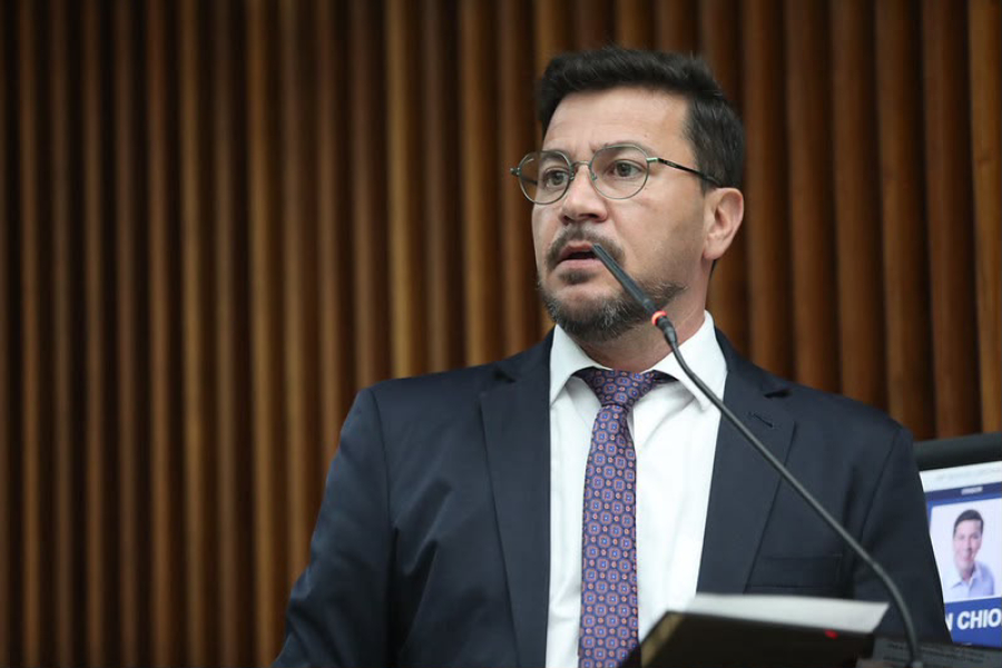 Deputado classifica abusivo o reajuste da luz.