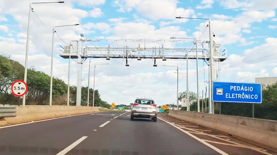 Aplicativo da CNH terá alertas sobre pedágio. 