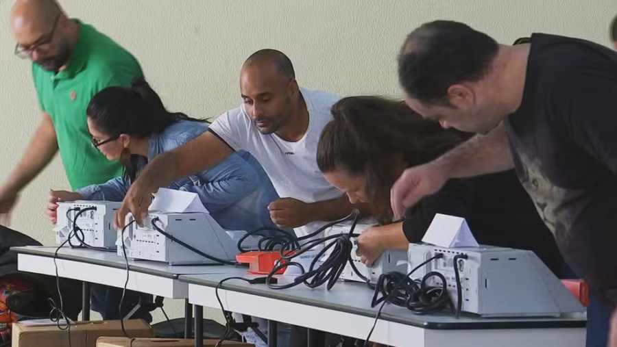 Mesário pode ganhar até seis dias de folga.