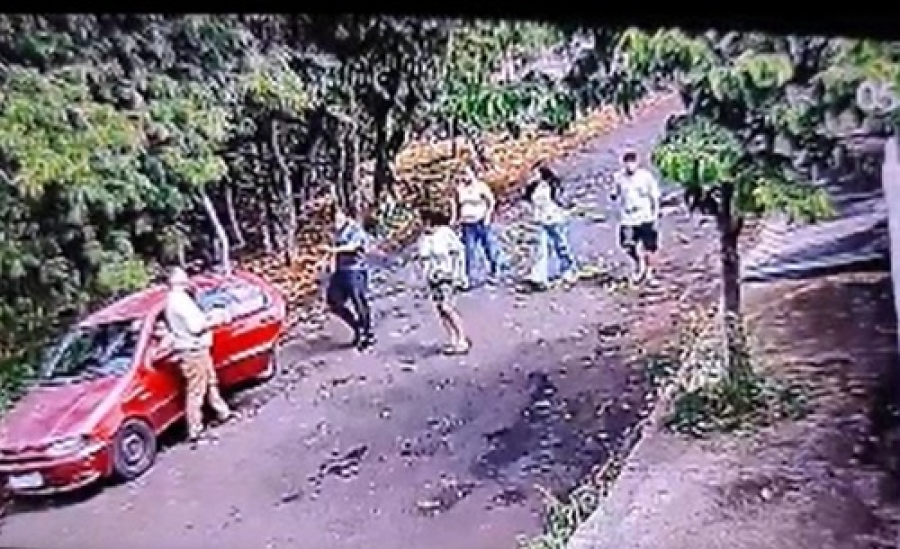 Secretário é investigado por agressão contra irmã.