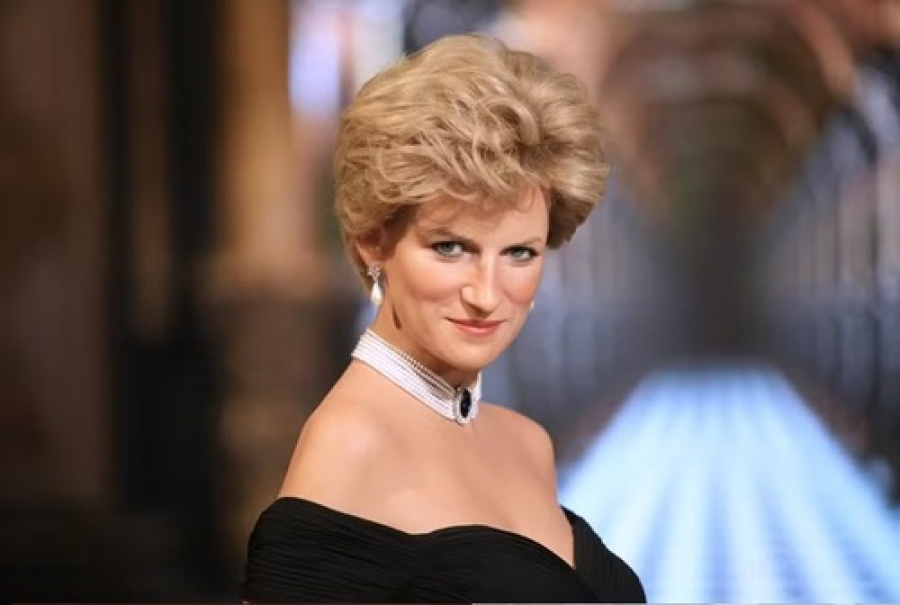 Museu de cera de Paris apresenta princesa Diana realista