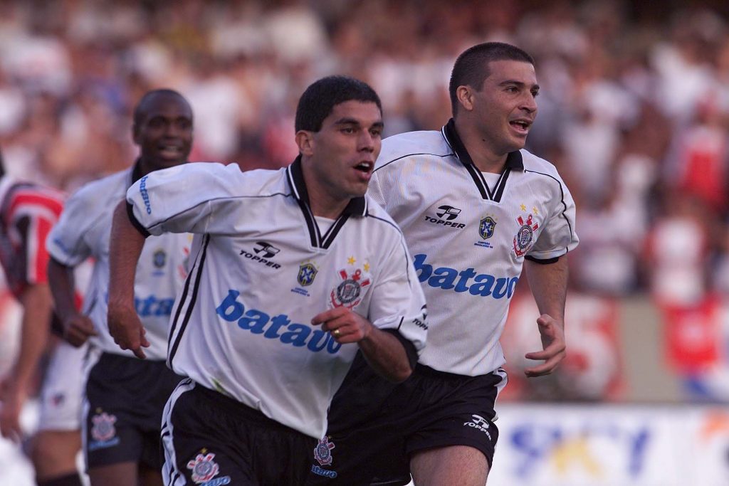 A camisa do seu time está nesta lista de lendas?