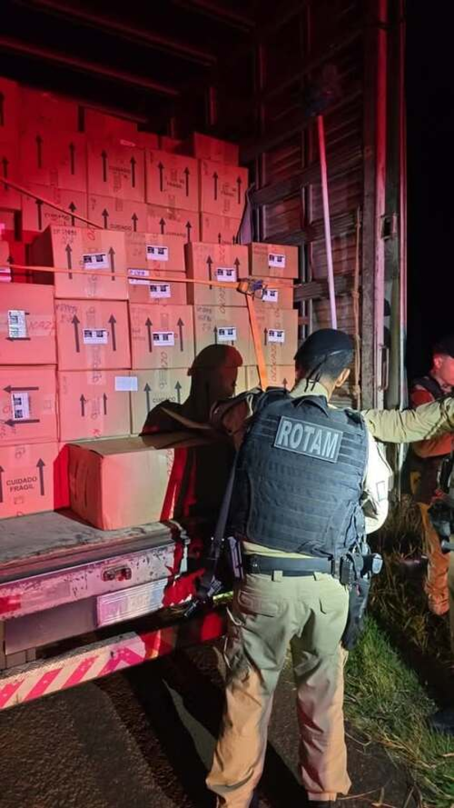 Carga de R$ 500 mil é recuperada pela PM