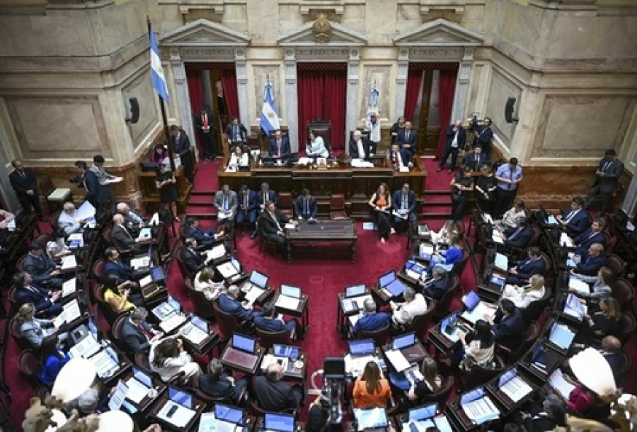 Aprovada lei que reduz maioridade penal.