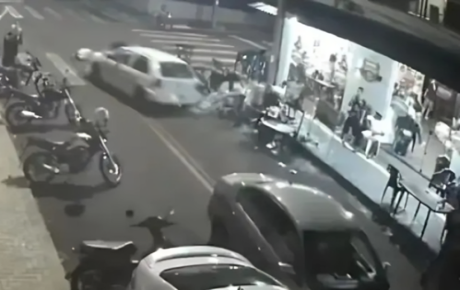 Motorista embriagado atropela quatro pessoas 