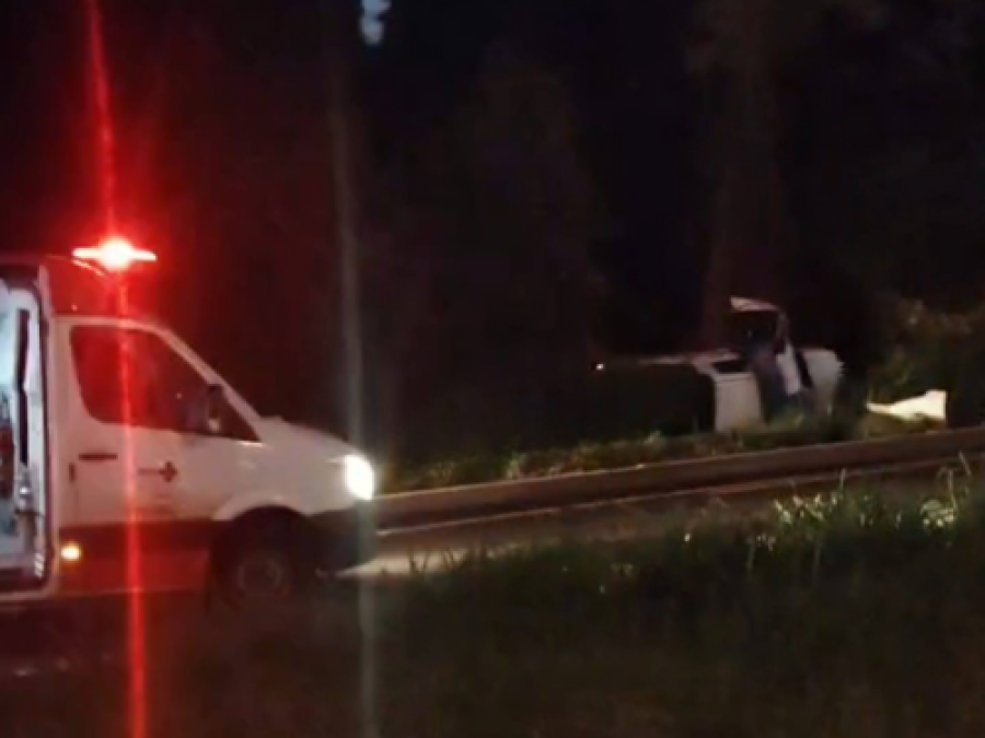 Colisão entre carro e caminhonete faz vítima fatal