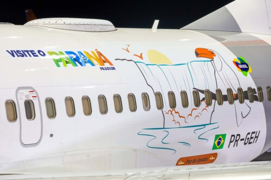 Desenho das Cataratas do Iguaçu ilustra avião da Gol