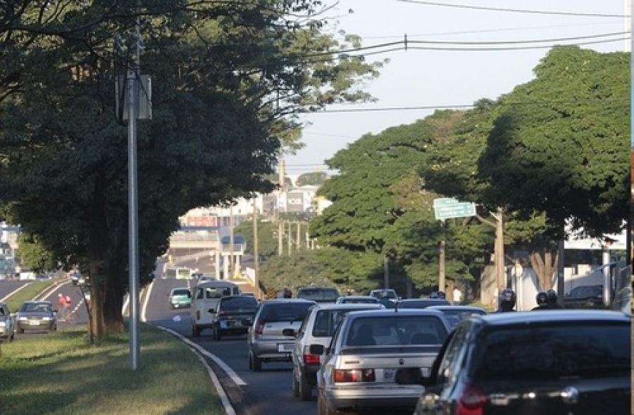 Maringá tem média de mil multas por dia em fevereiro