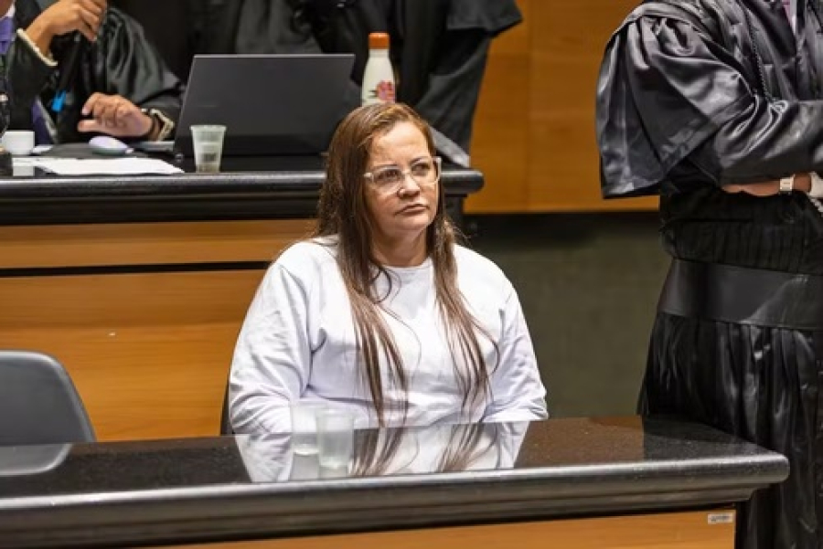 Júri condena mulher por envenenar enteados