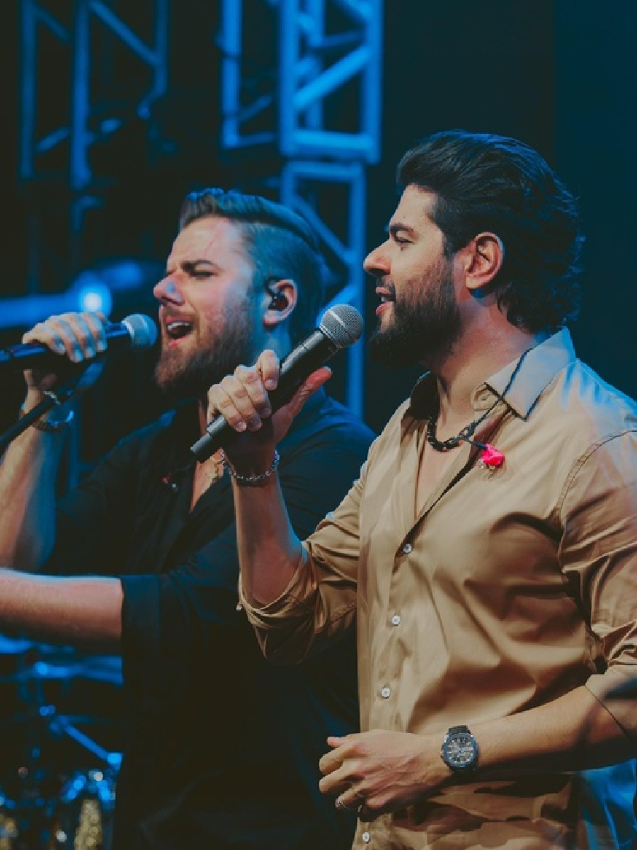  ExpoParanavaí. Hoje, tem show de Zé Neto e Cristiano.