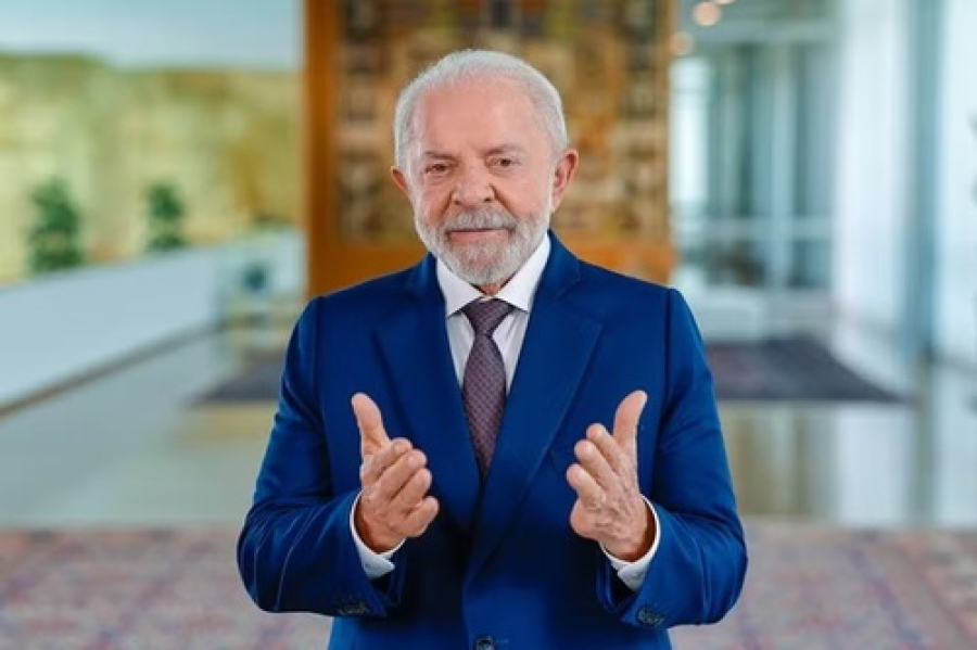 Lula fala no rádio e  TV, sobre o 8 de Março