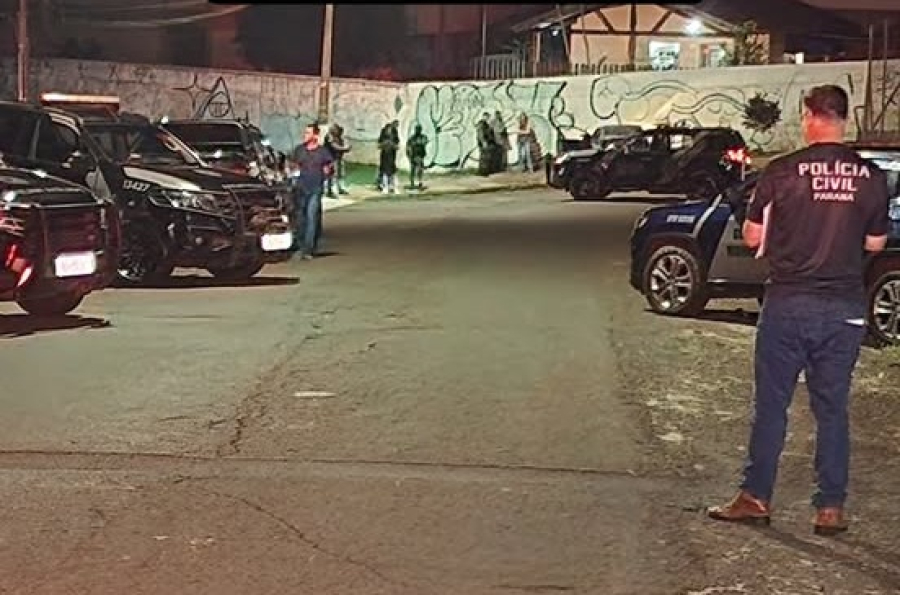 Roubo, perseguição e confronto