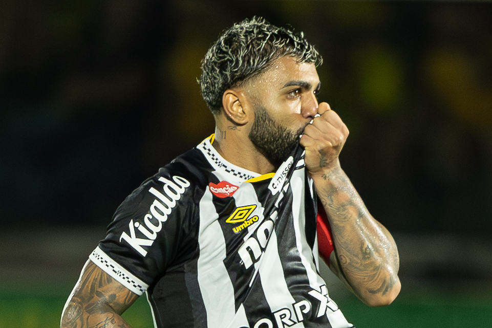 Gabriel Barbosa faz dois para o Santos em empate contra o Mirassol