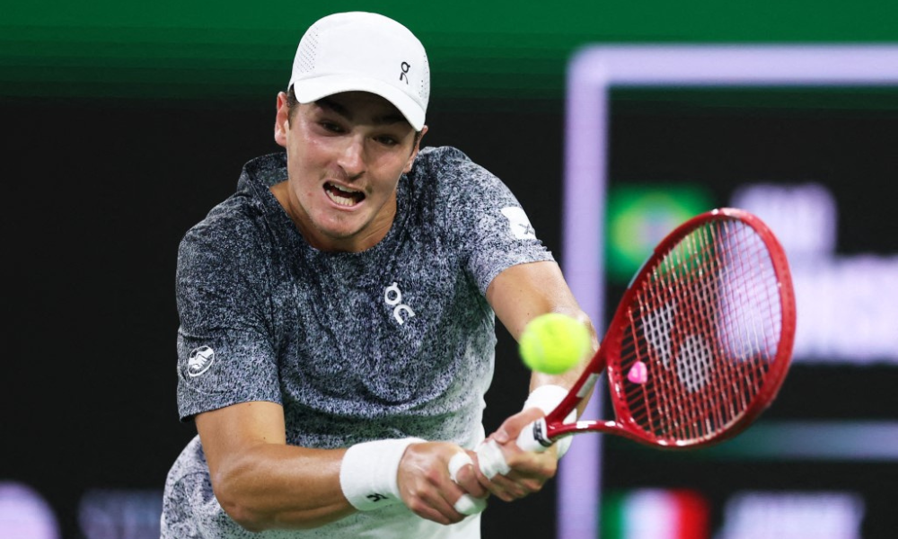 João Fonseca luta, mas perde para nº 2 do mundo