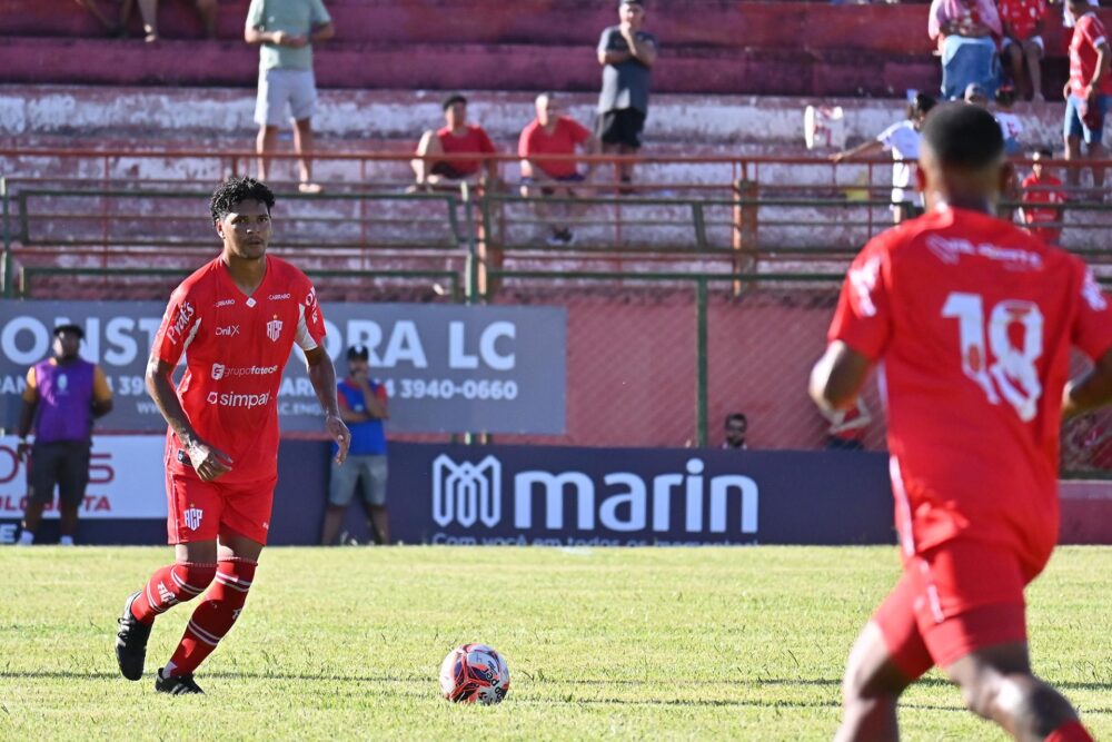 ACP tenta primeira vitória no Paranaense 