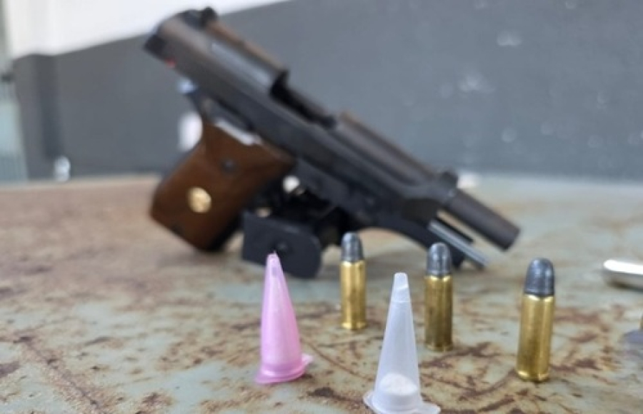 Avanço de sinal termina com três presos em Maringá