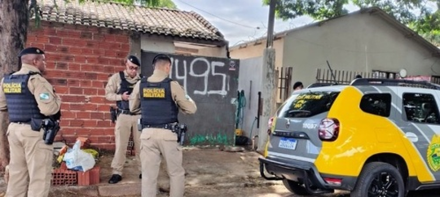 Homem encontrado morto com ferimentos