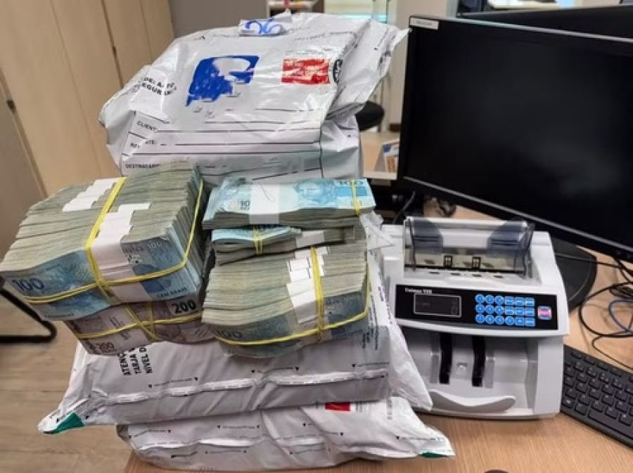 Assessor de deputado é preso com R$ 2,7 milhões