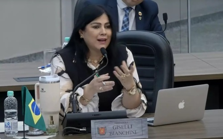 Vereadora questiona despesas do Carnaval 2026 