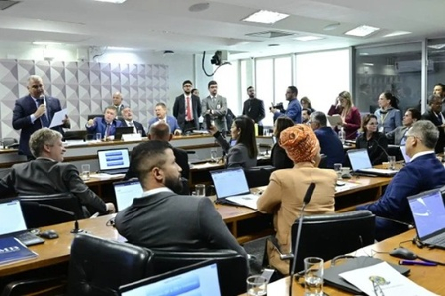 Relator pede indiciamento de 212 pessoas