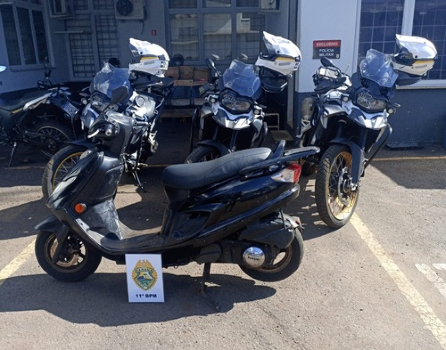 PM apreende motoneta adulterada.