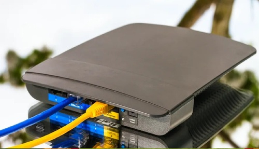 Colocar moedas em cima do roteador melhora o Wi-Fi?