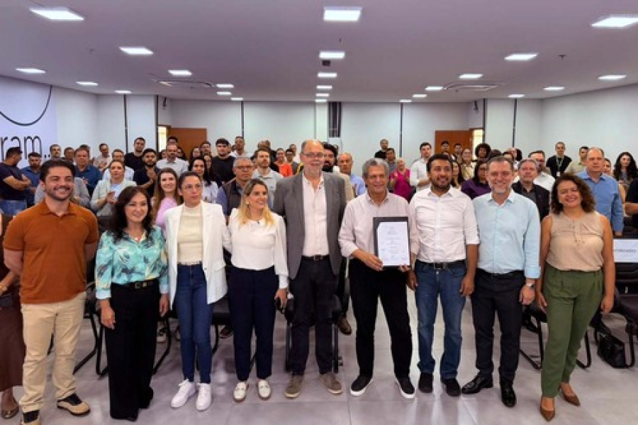 Maringá inaugura coworking público e anuncia hub de inovação