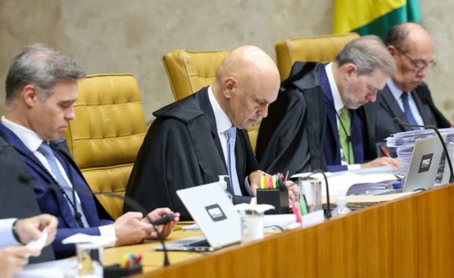 O mundo caindo na cabeça de Moraes...