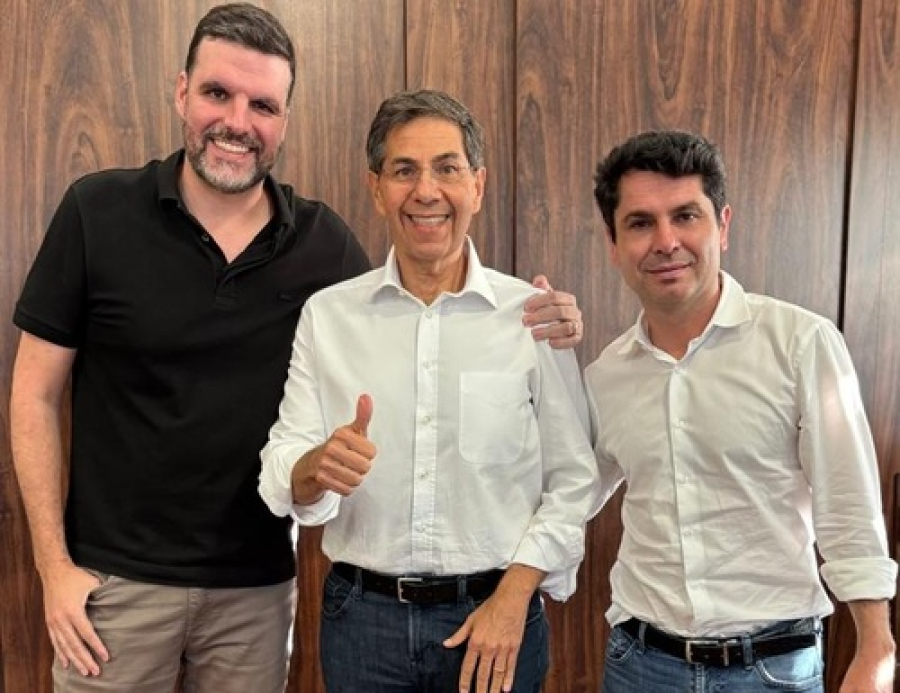 Evandro Oliveira oficializa filiação ao Republicanos