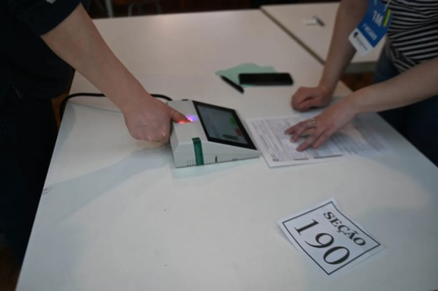 Governadores deixam cargos para eleições 2026