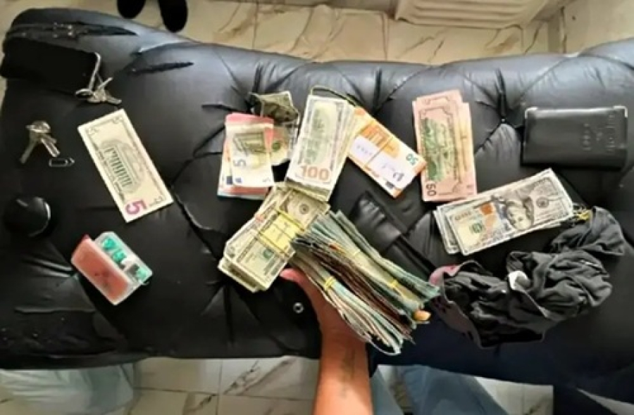 Furta o patrão e vai pra farra.