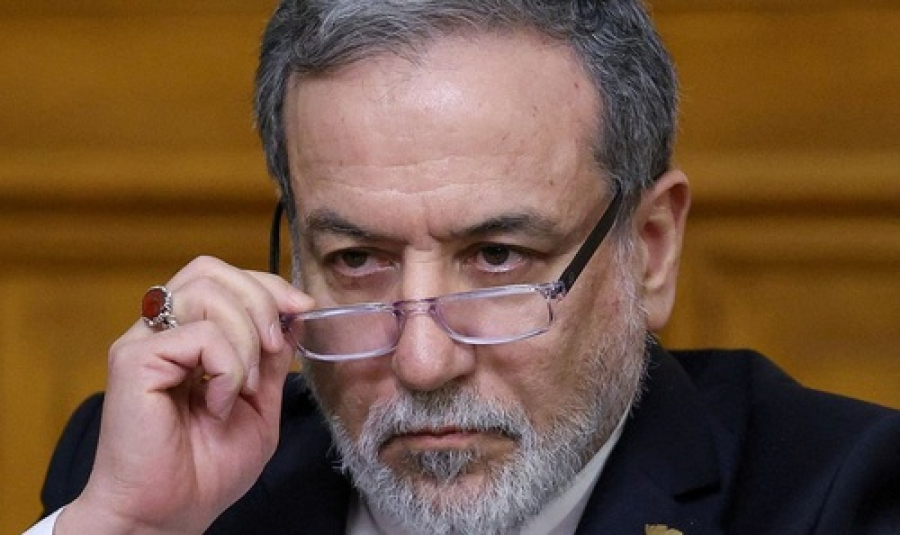 Irã confirma pausa em ataques.