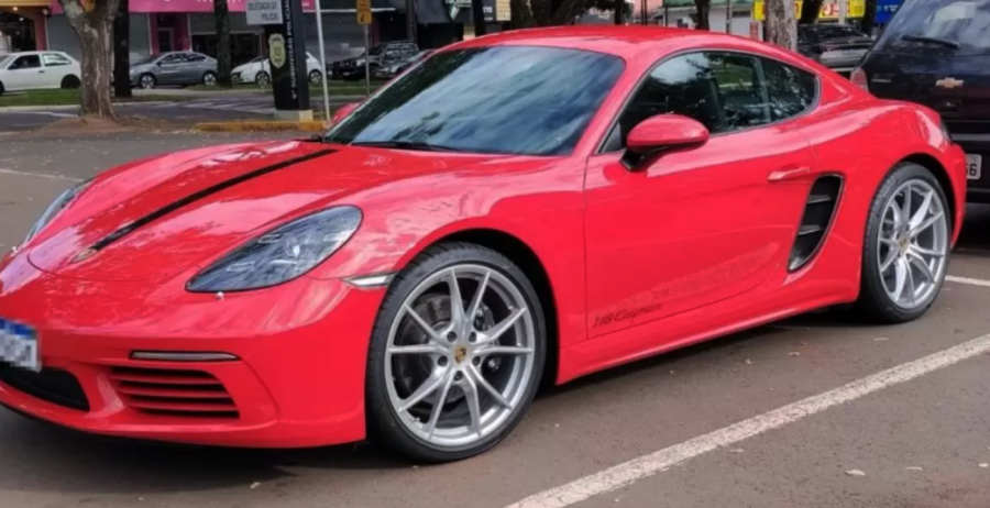 Operação mira núcleo financeiro em Maringá.