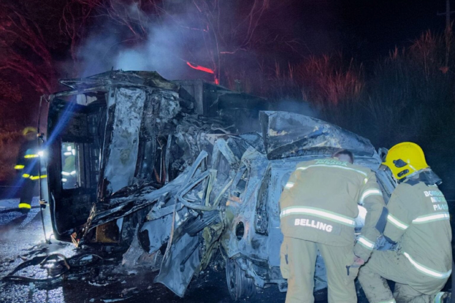 Homem morre carbonizado na PR 323