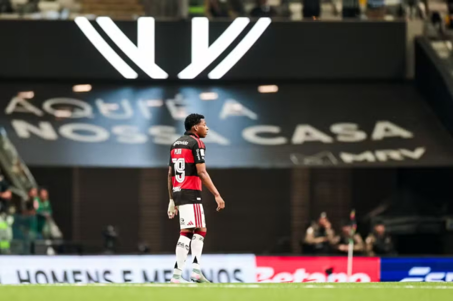 Flamengo sobra contra o Atlético-MG