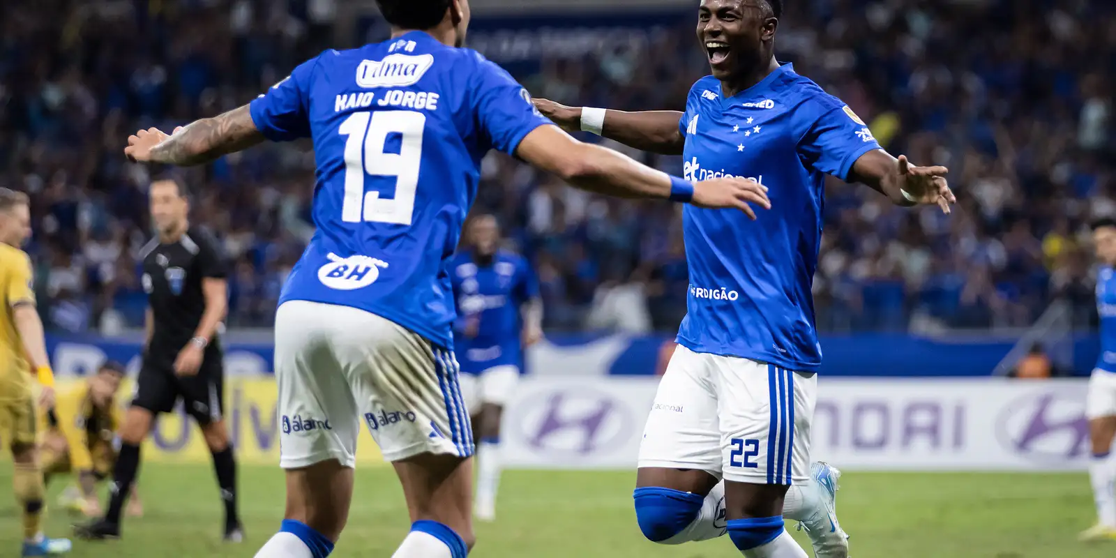 Cruzeiro mostra poder para superar Boca 
