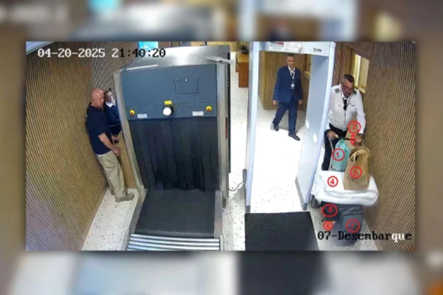 Auditor liberou bagagens sem devida fiscalização