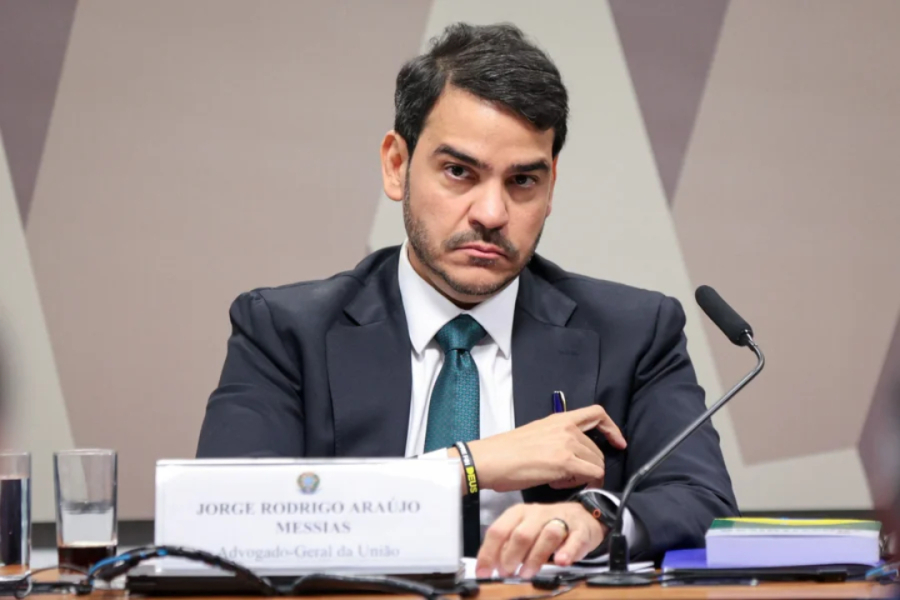 Senado rejeita indicação de Jorge Messias ao STF