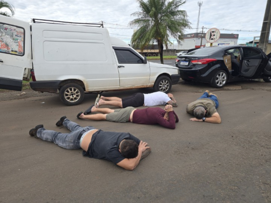 Polícia prende quatro homens em Maringá 