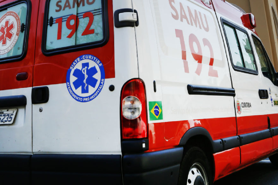 Jovem motociclista morre após colisão.
