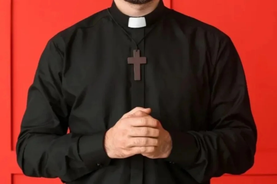 Padre é condenado por violência sexual