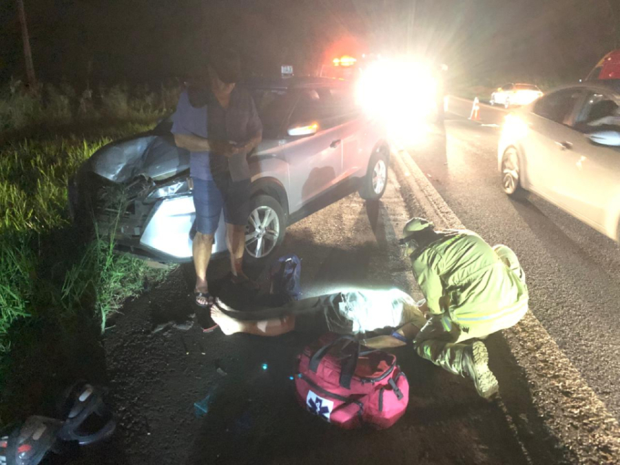 Colisão traseira na PR-323 deixa casal ferido 