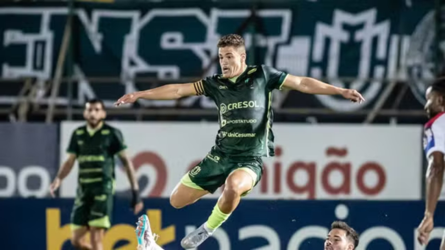 Maringá venceu o Itabaiana por 4 a 2 na noite 