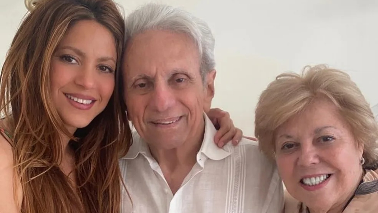 Pai da cantora Shakira passa mal antes do show.