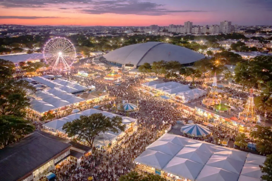 Expoingá abriu com grande público 