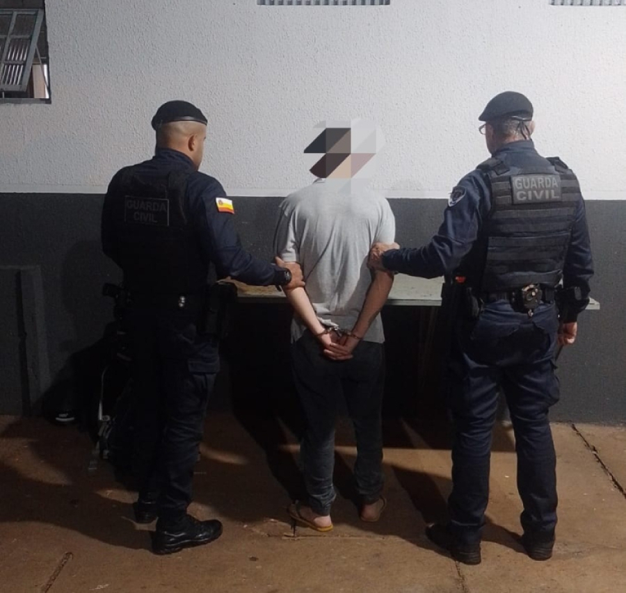 Descumpre medida protetiva e vai em cana.