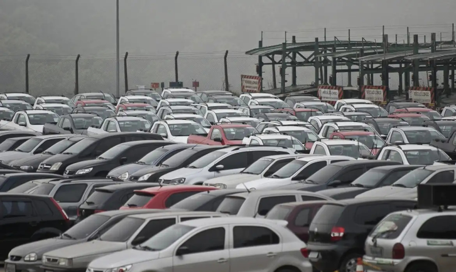 Produção de veículos cresce 2,4% em abril 