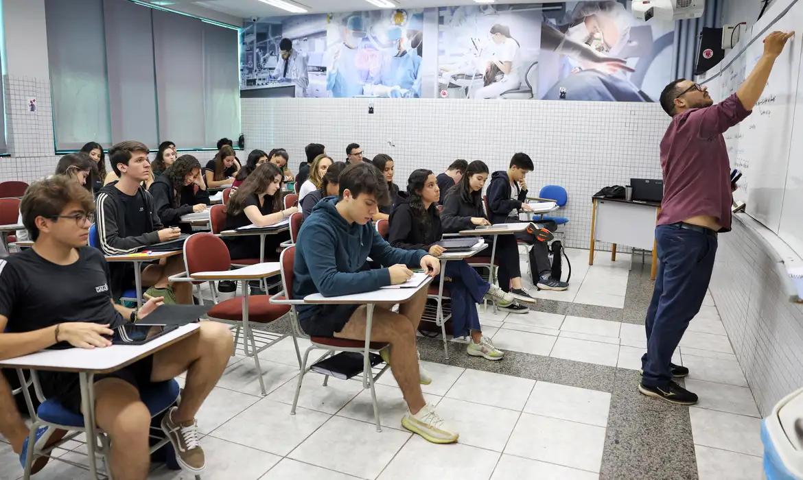 Pré-selecionados devem validar informações